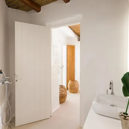 Kallos Villas & Suites Naxos City Room photo