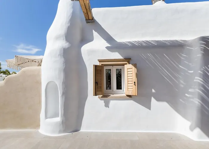 Kallos Villas & Suites
