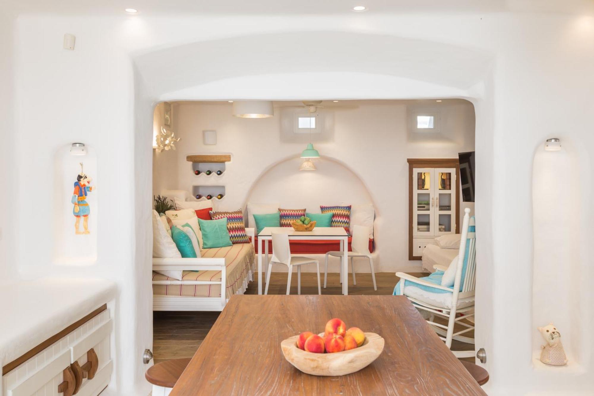 Kallos & * Naxos City