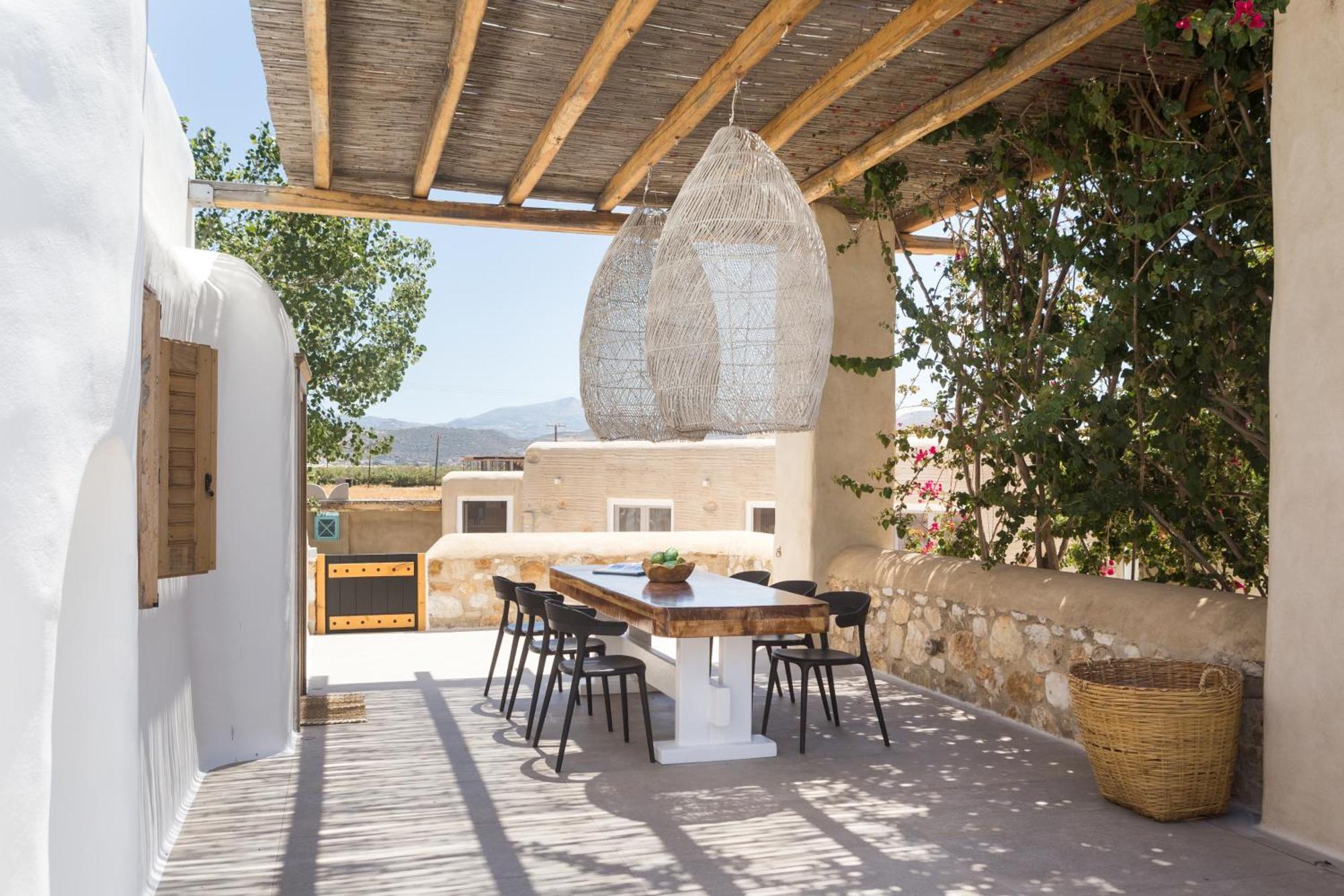Kallos & Apartment