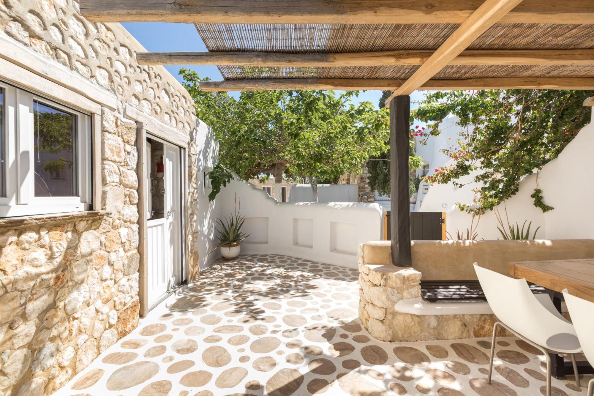 Kallos & Naxos City