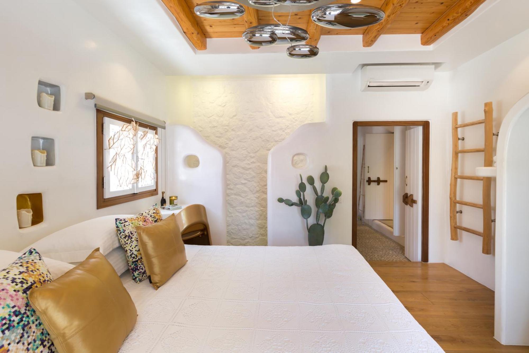Kallos & Naxos City
