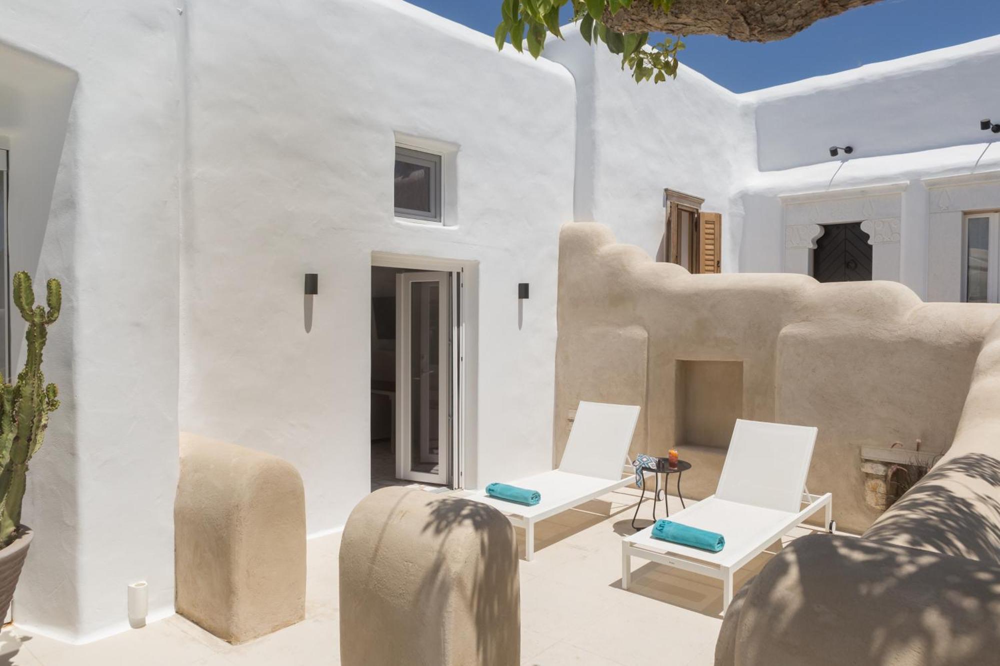 Kallos & Naxos City